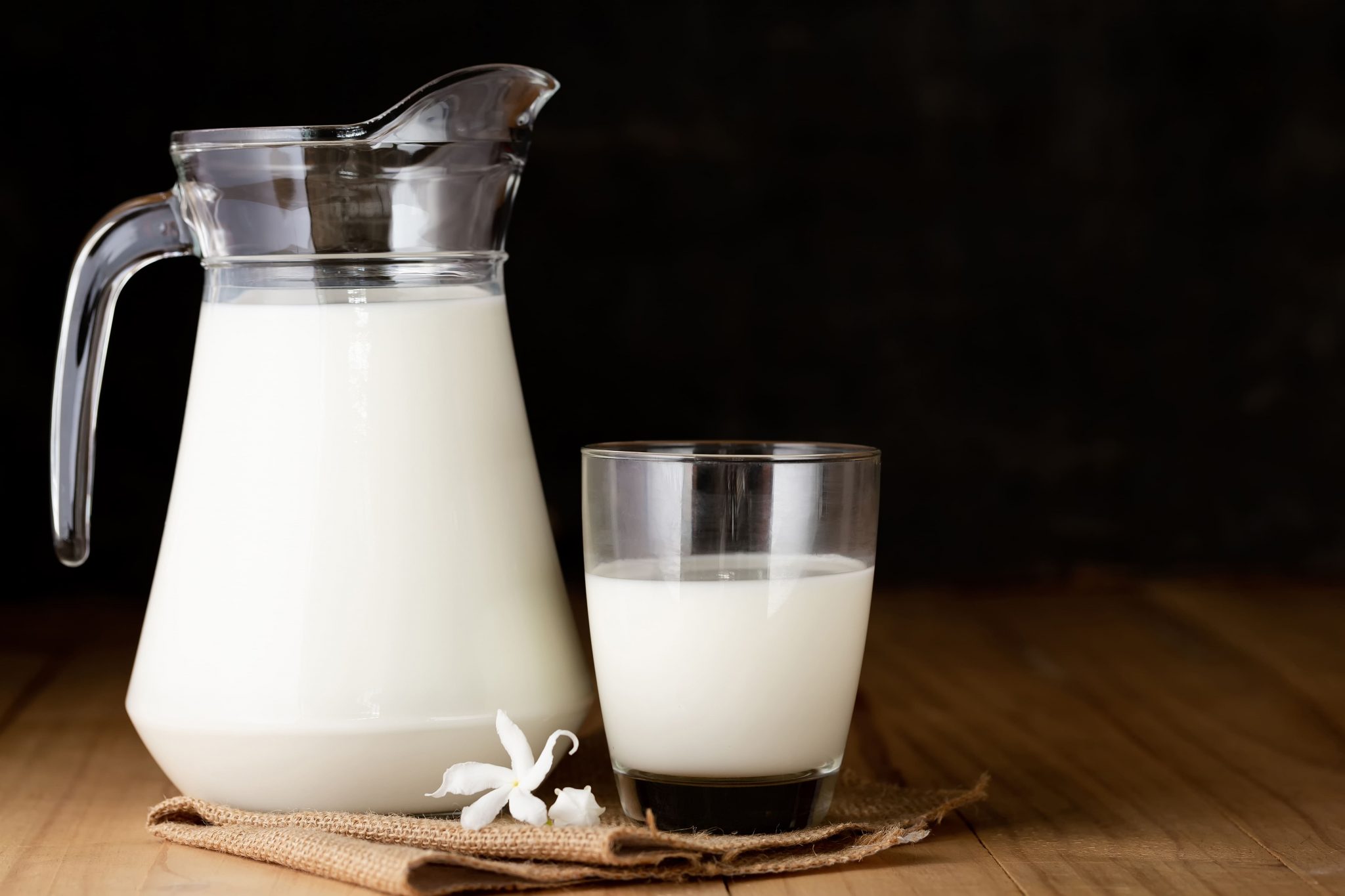 LECHE